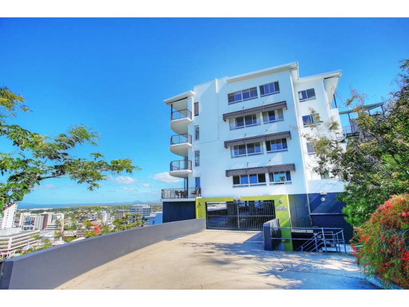70/1 Stanton Terrace, Townsville City QLD 4810