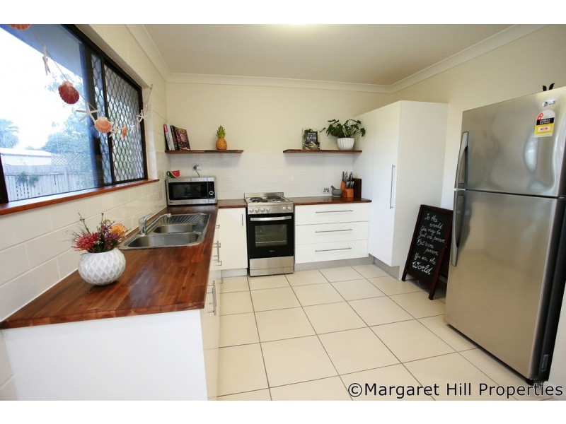 21 Whitsunday Drive, Kirwan QLD 4817