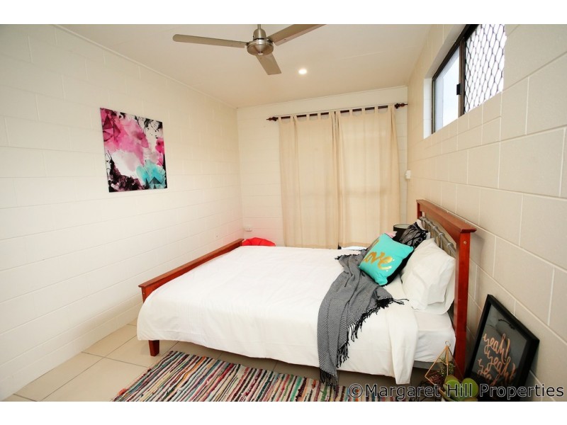 21 Whitsunday Drive, Kirwan QLD 4817