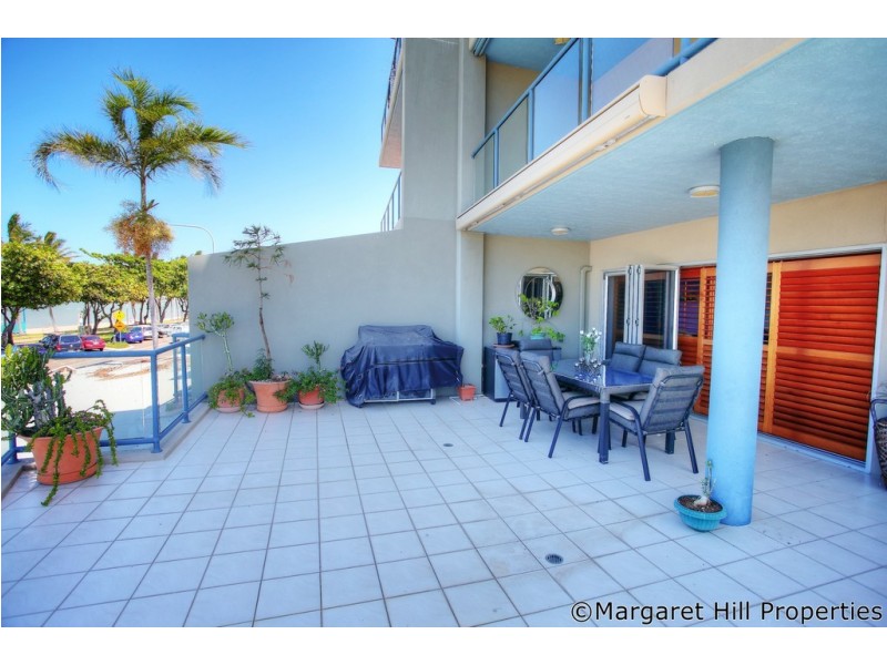 1/120 The Strand, North Ward QLD 4810