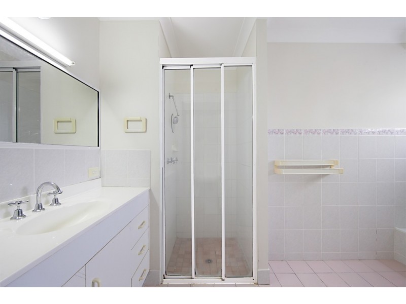 30 Redwood Avenue, Kirwan QLD 4817