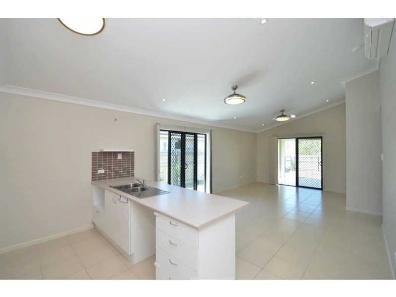 8A Elford Street, Mount Louisa QLD 4814