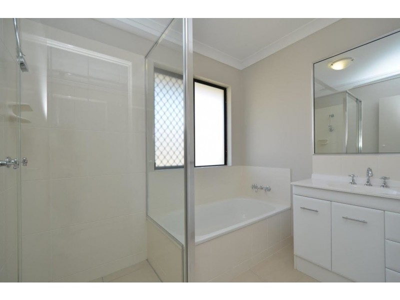 8A Elford Street, Mount Louisa QLD 4814