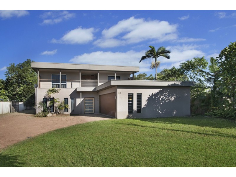 28 Peter Street, Kelso QLD 4815