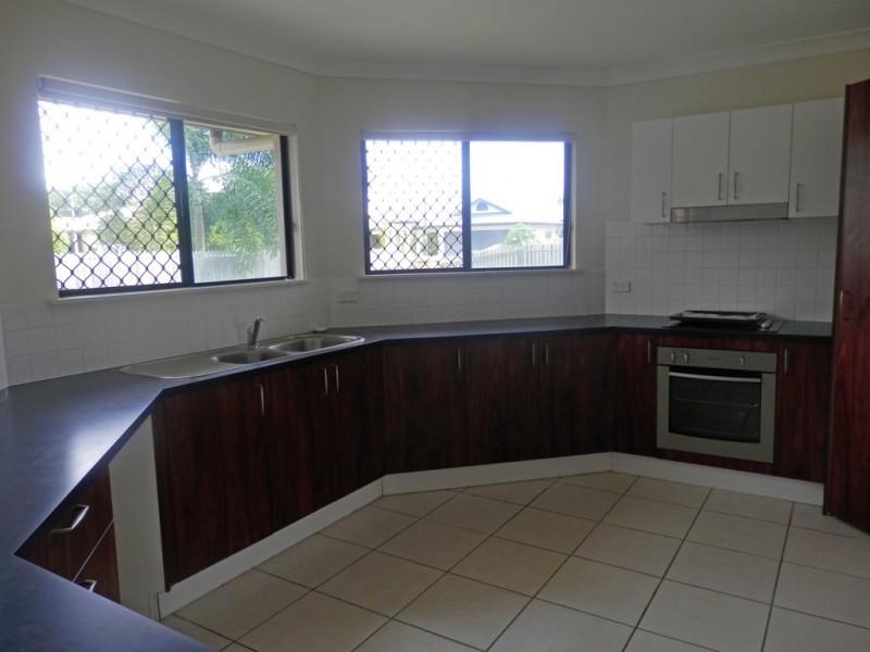 10 Moreton Ash Drive, Douglas QLD 4814