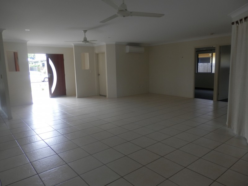 10 Moreton Ash Drive, Douglas QLD 4814