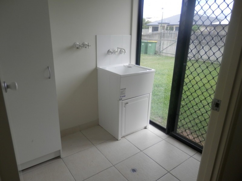 10 Moreton Ash Drive, Douglas QLD 4814