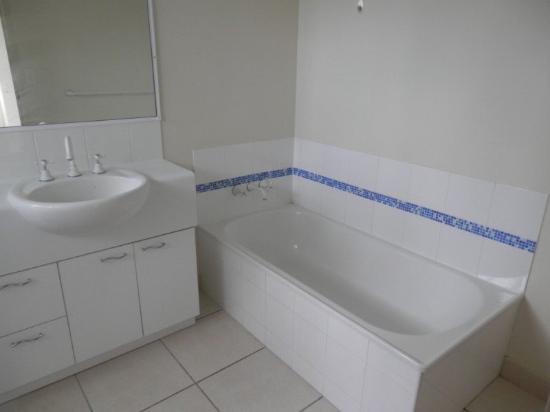 10 Moreton Ash Drive, Douglas QLD 4814