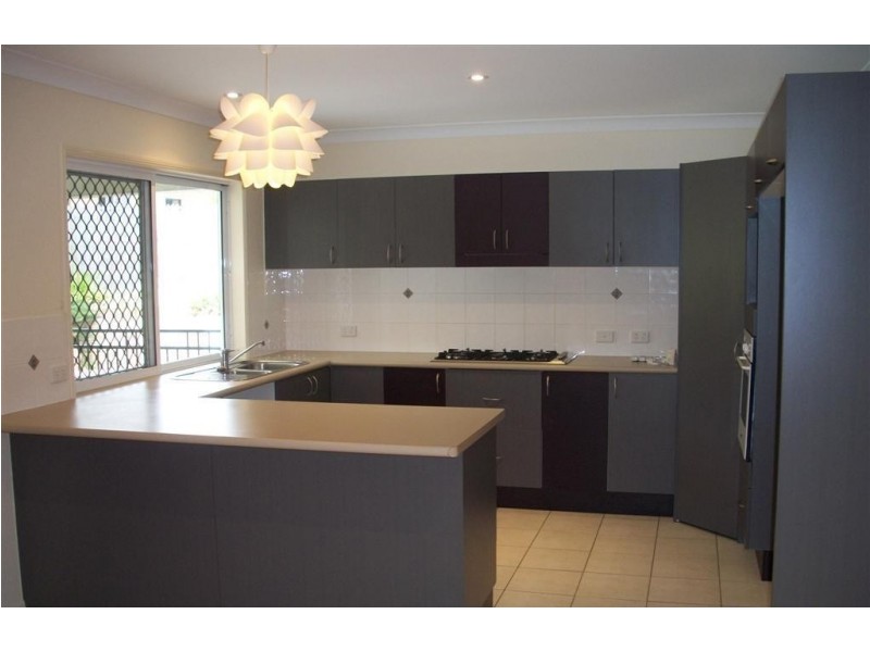 10 Perisher Court, Mount Louisa QLD 4814