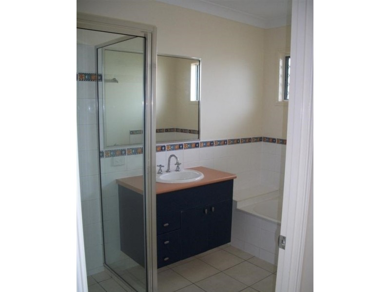 10 Perisher Court, Mount Louisa QLD 4814