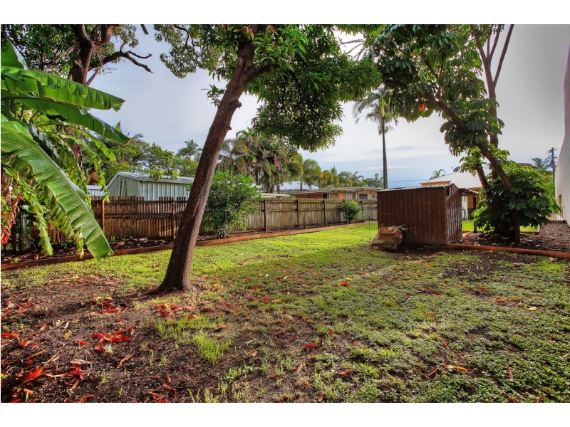 1 Cowley Street, West End QLD 4810