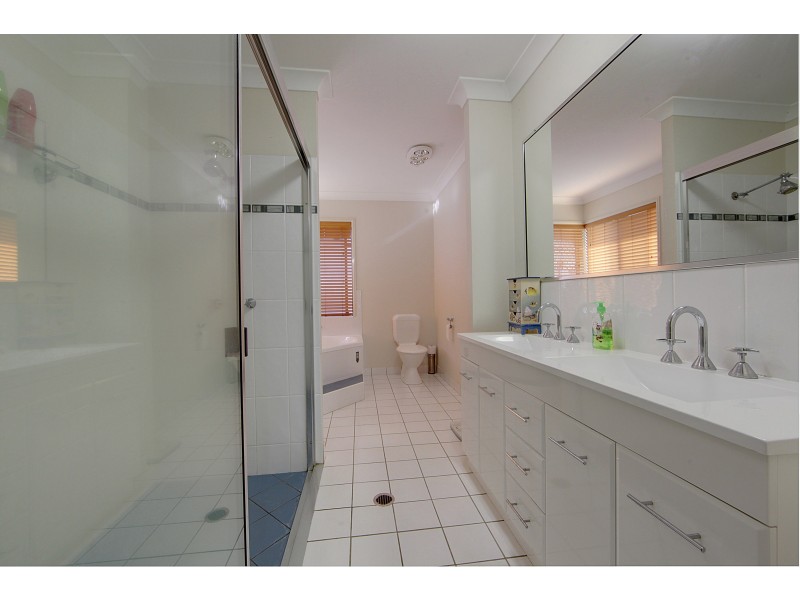 2 Sandplover Circuit, Bohle Plains QLD 4817