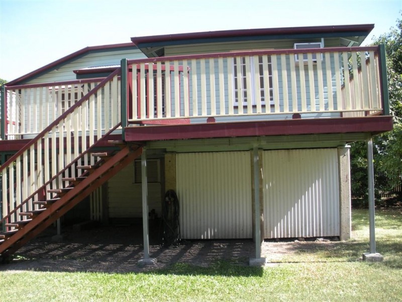 56 Cheyne Street, Pimlico QLD 4812