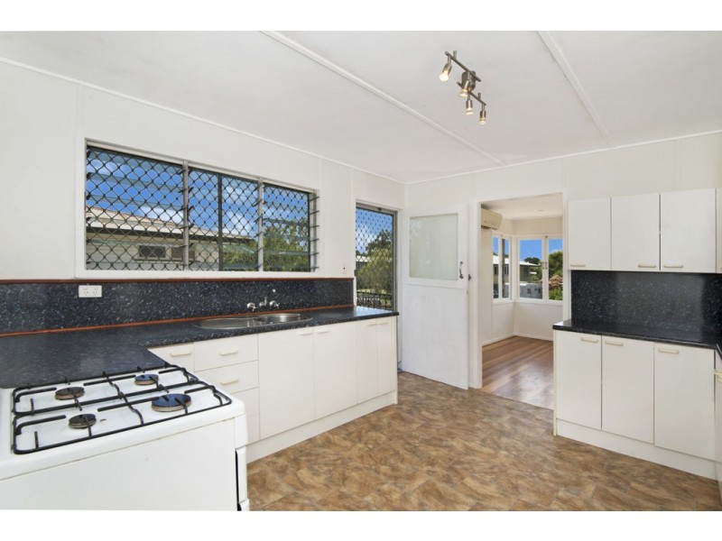 15 Arila Street, Cranbrook QLD 4814