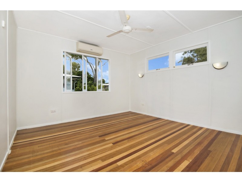 15 Arila Street, Cranbrook QLD 4814