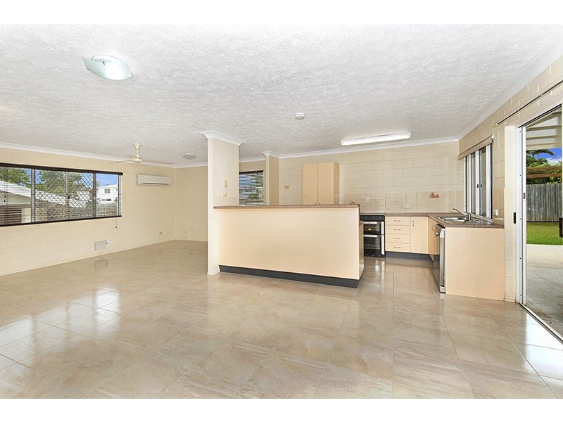 6 Gatton Street, Kirwan QLD 4817