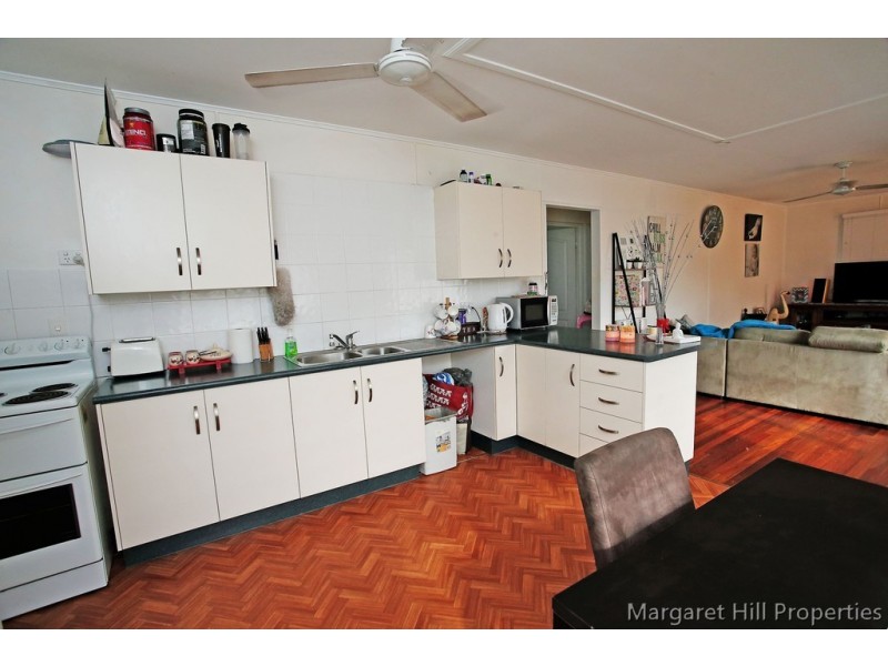 221 Hugh Street, Currajong QLD 4812