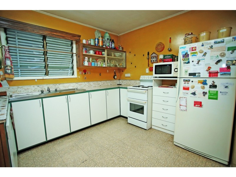 321 Charles Street, Heatley QLD 4814