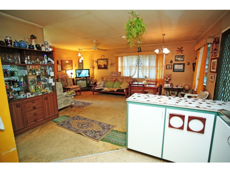 321 Charles Street, Heatley QLD 4814