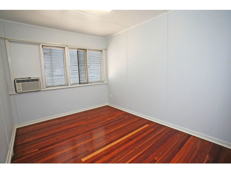 12 Nyora Street, Currajong QLD 4812