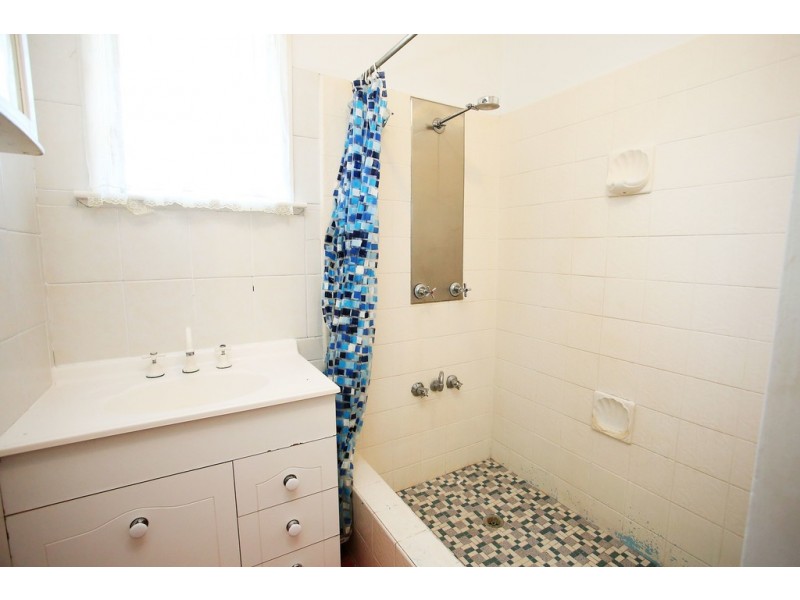 12 Nyora Street, Currajong QLD 4812