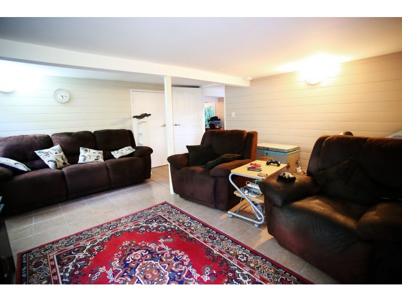 60 Seventh Street, Railway Estate QLD 4810