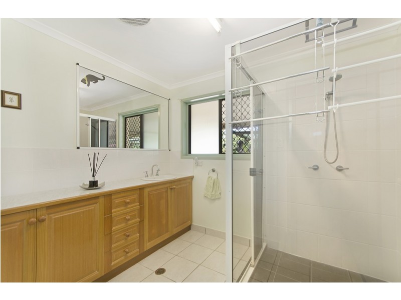 6 Bernborough Court, Kelso QLD 4815