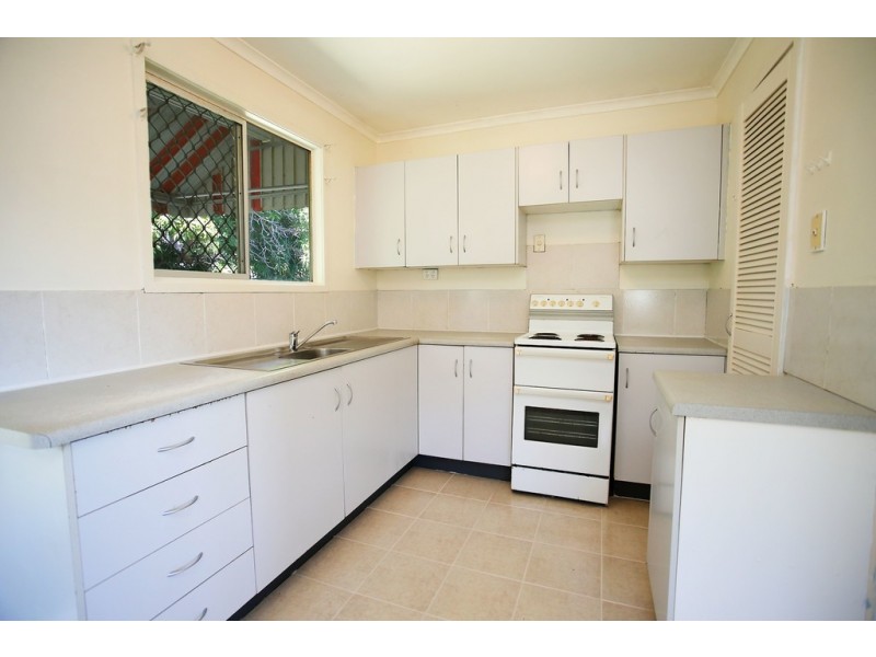 11 Karanya Street, Mount Louisa QLD 4814