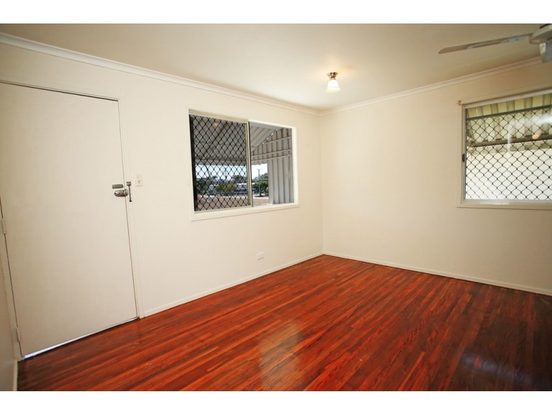 11 Karanya Street, Mount Louisa QLD 4814