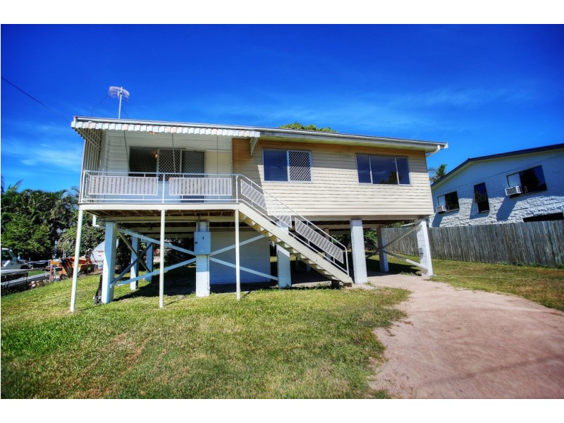 11 Karanya Street, Mount Louisa QLD 4814