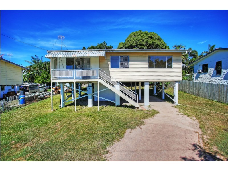 11 Karanya Street, Mount Louisa QLD 4814