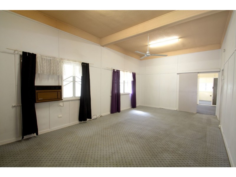 12 Sixth Avenue, South Townsville QLD 4810