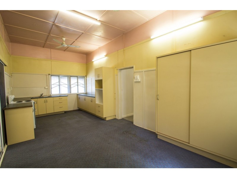 12 Sixth Avenue, South Townsville QLD 4810