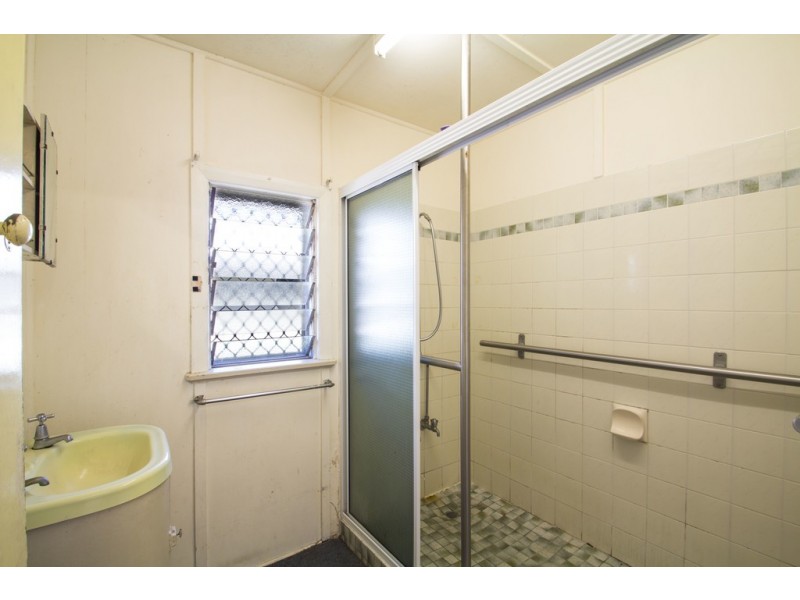 12 Sixth Avenue, South Townsville QLD 4810