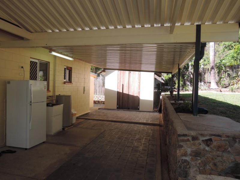 8 Bellevue Court, Wulguru QLD 4811