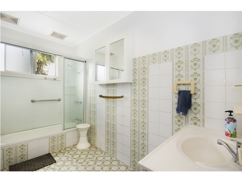 16 Baralga Street, Cranbrook QLD 4814