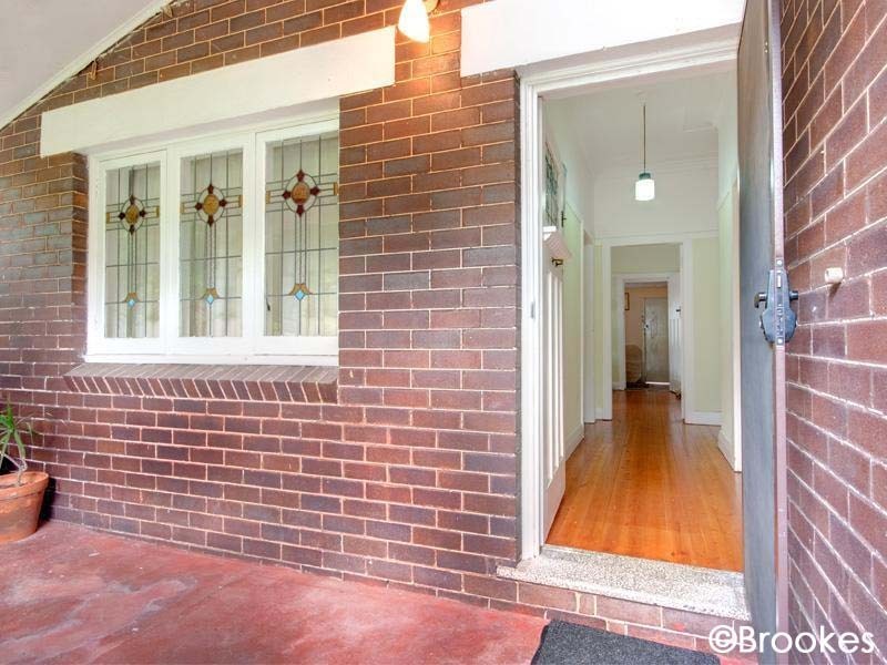 15 Macken Street, Oatley NSW 2223