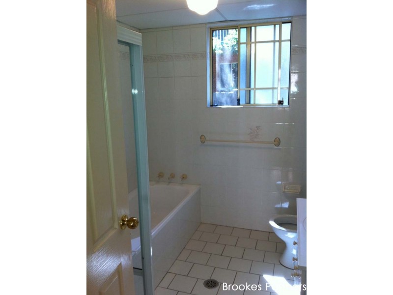 2/79-81 Woniora Road, Hurstville NSW 2220