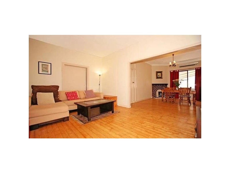 53 Universal Street, Mortdale NSW 2223