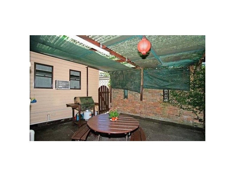 53 Universal Street, Mortdale NSW 2223