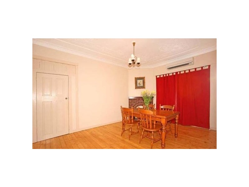 53 Universal Street, Mortdale NSW 2223