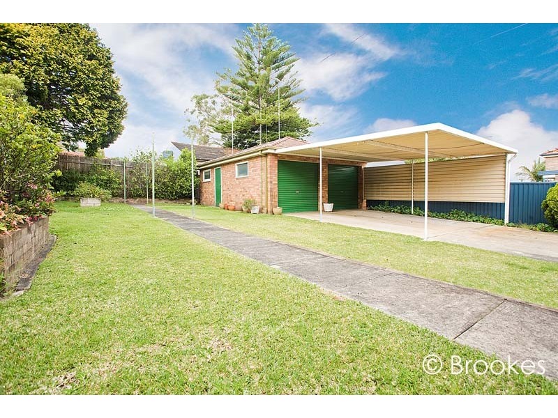 18 Currawang Street, Carss Park NSW 2221