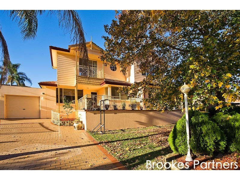 14 Binalong Avenue, Georges Hall NSW 2198