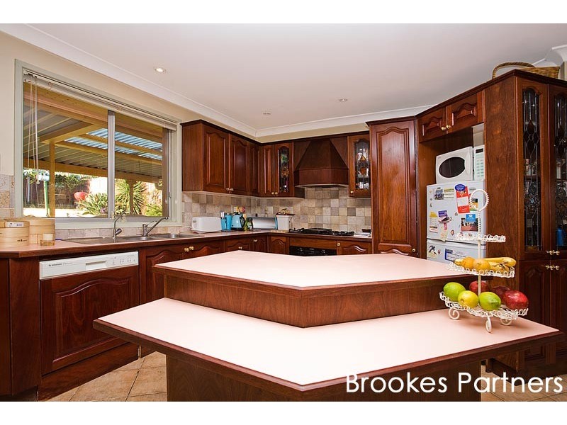 14 Binalong Avenue, Georges Hall NSW 2198