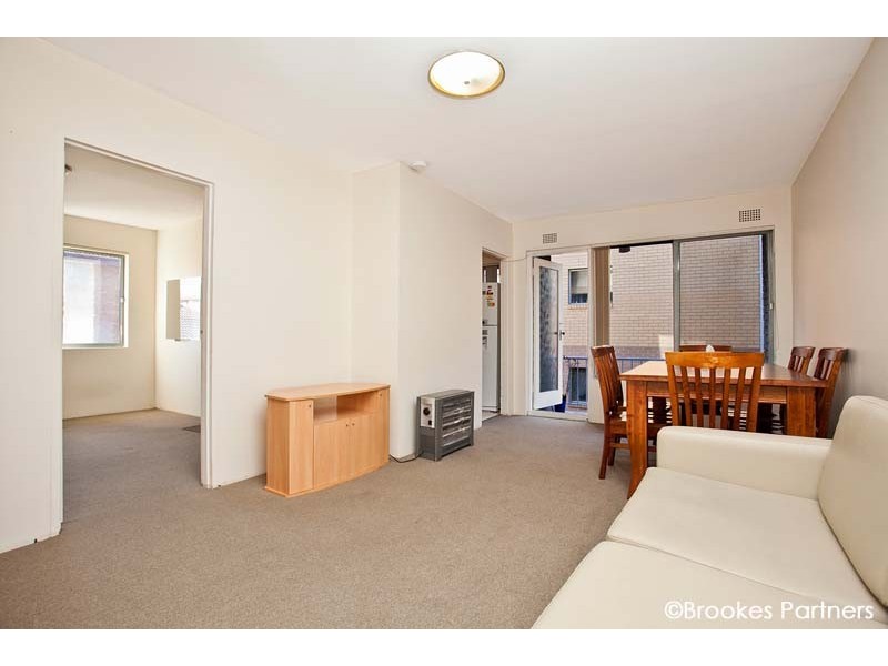 6 / 8 Martin Place, Mortdale NSW 2223