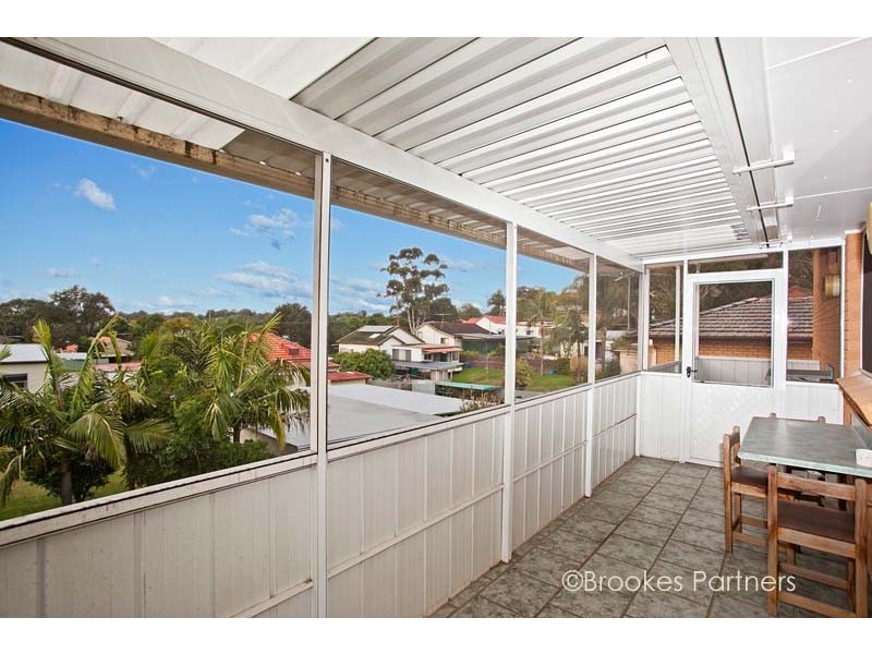 6 Henry Lawson Drive, Peakhurst NSW 2210