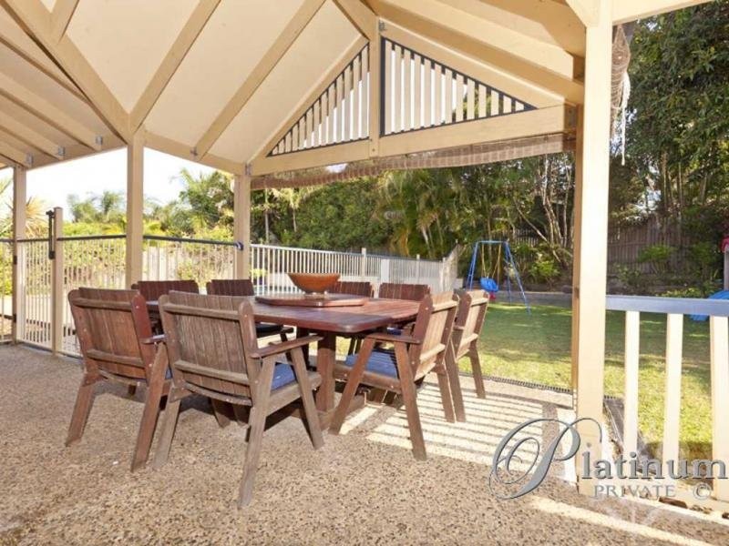 47 Holborn Crescent, Carindale QLD 4152