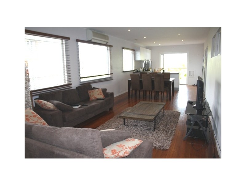 27 Arrol Street, Camp Hill QLD 4152