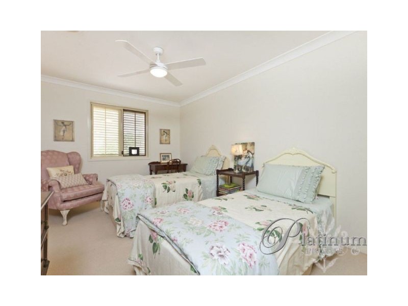 52 Flametree Crescent, Carindale QLD 4152