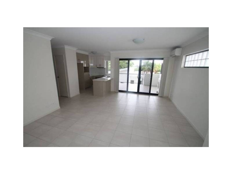 1//21 Grasspan Street, Zillmere QLD 4034